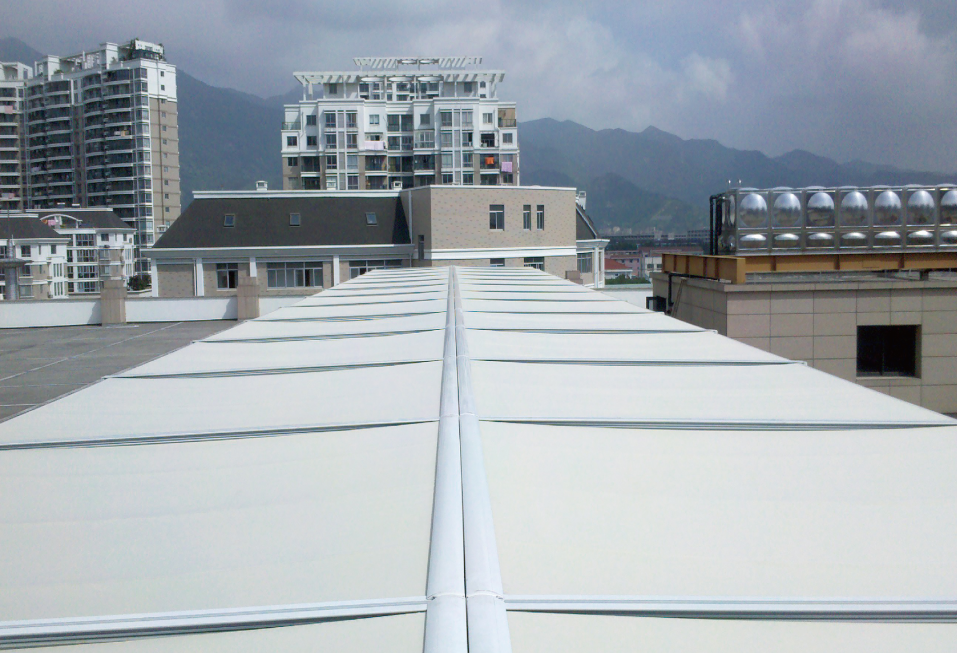 电动保温天棚帘，你家阳光房的冬季 “隐形守护者” 吗？